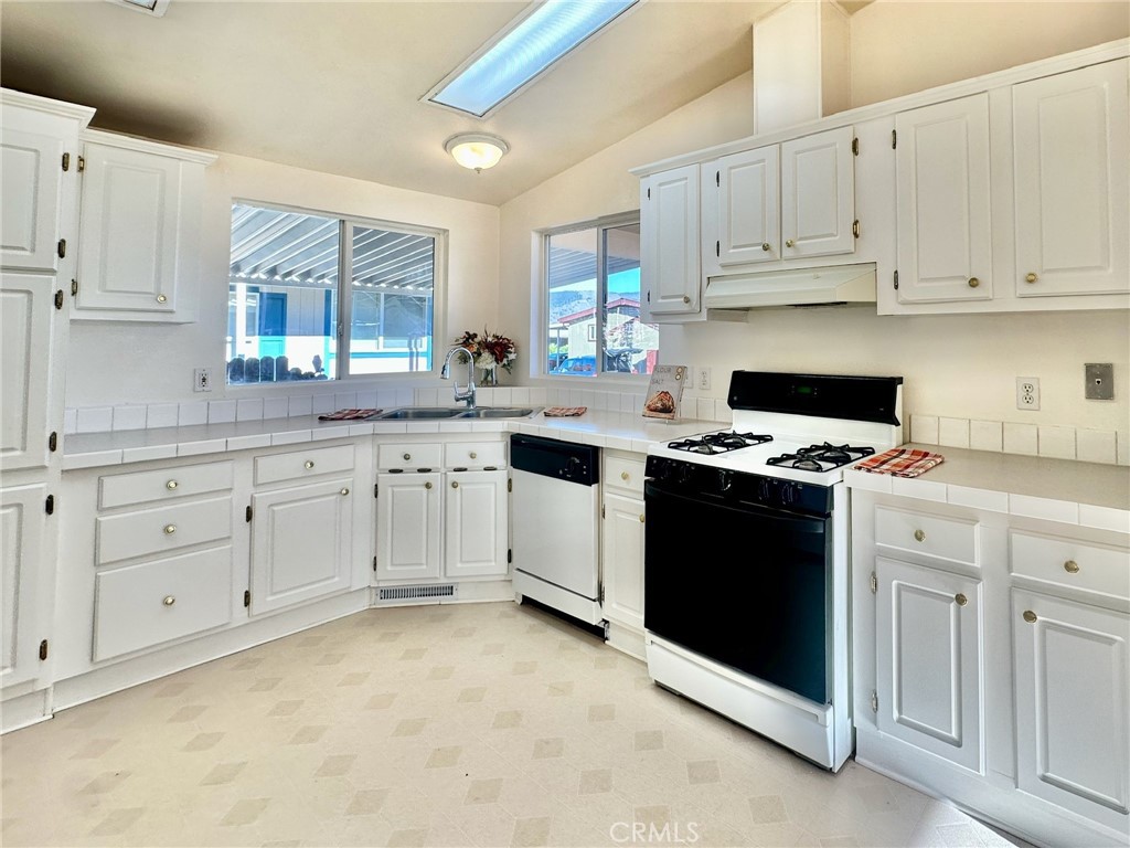 5830 Robin Hill 30 Property Photo 15