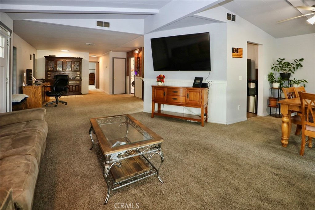 1800 S Main 12 Property Photo 6