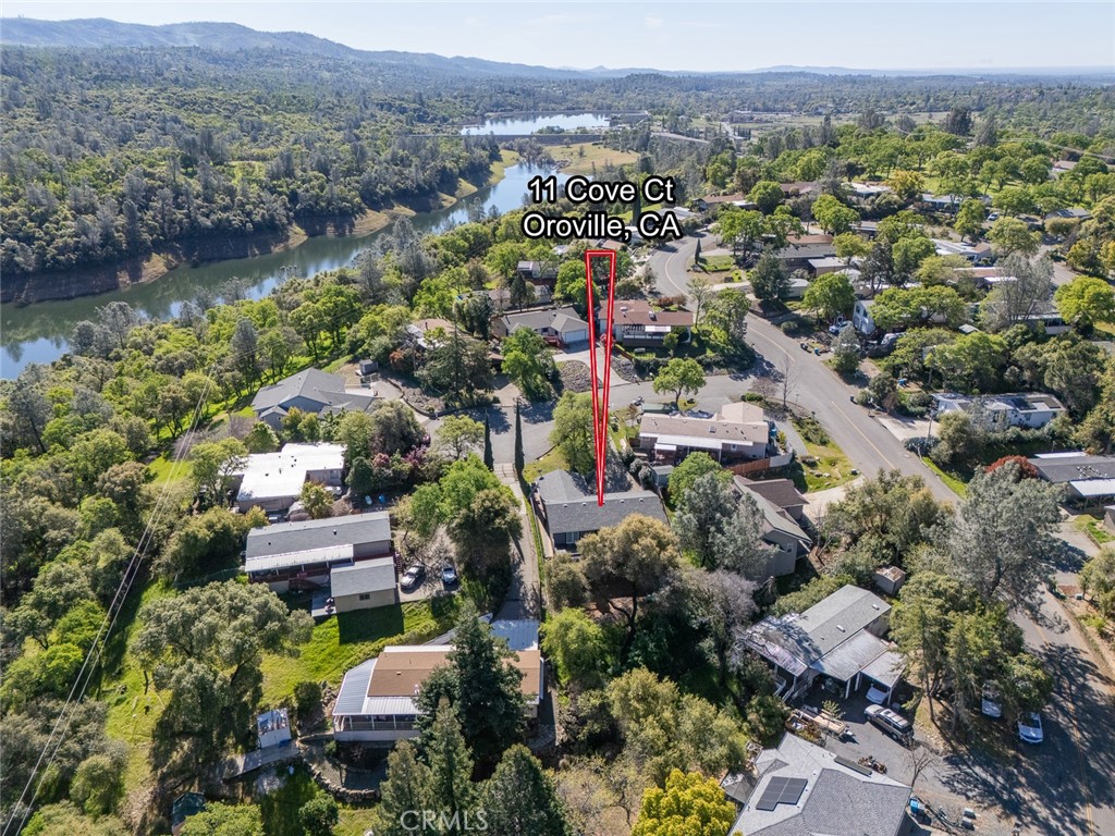 11 Cove Court Property Photo 5