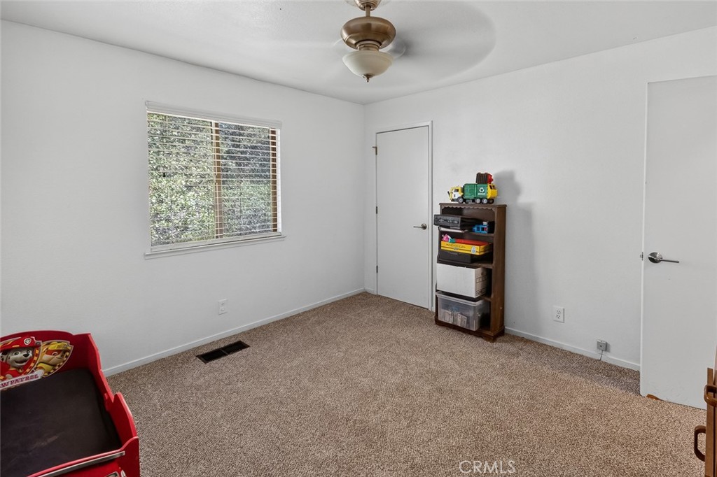 11 Cove Court Property Photo 45