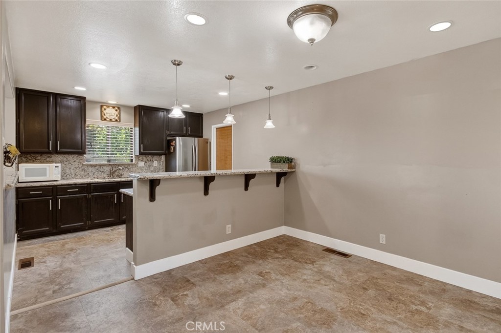 11 Cove Court Property Photo 57