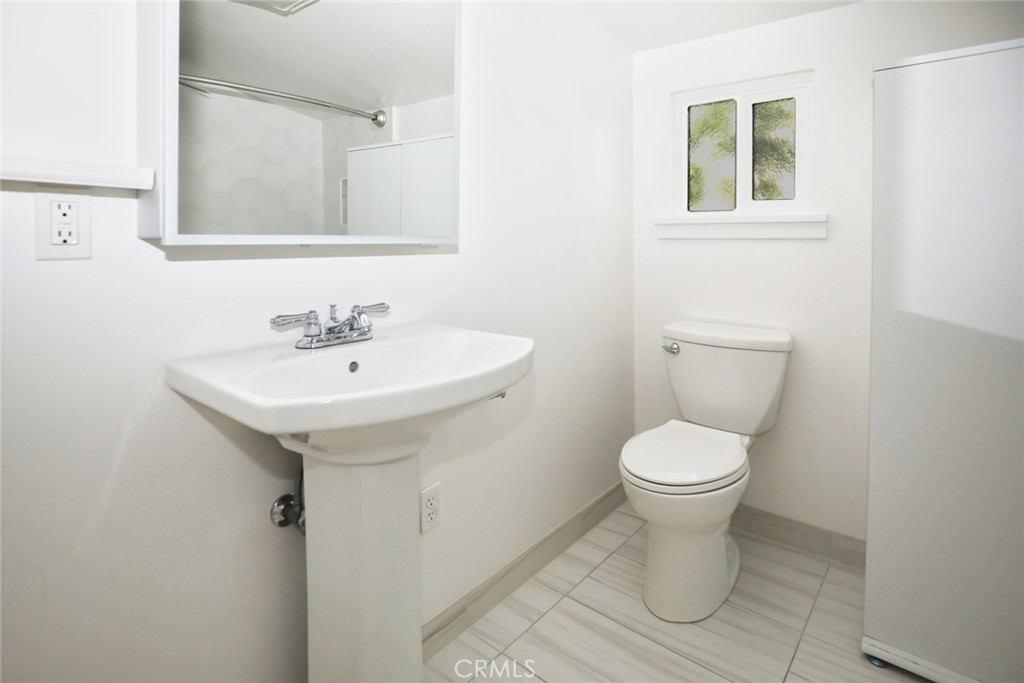 9695 Main Property Photo 17