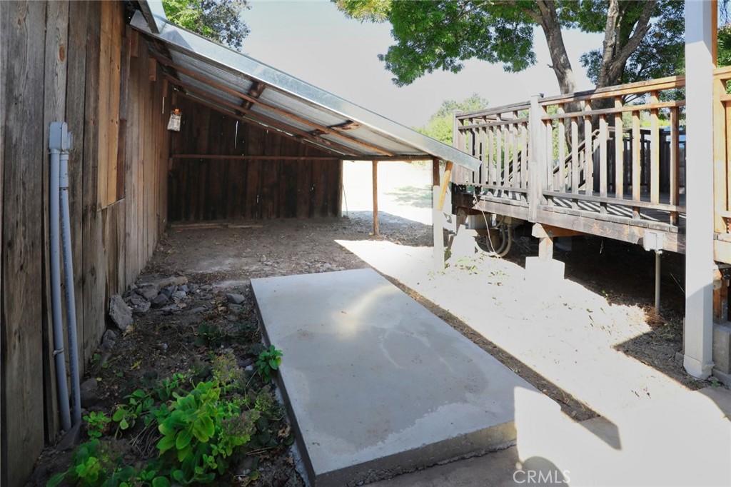 9695 Main Property Photo 22