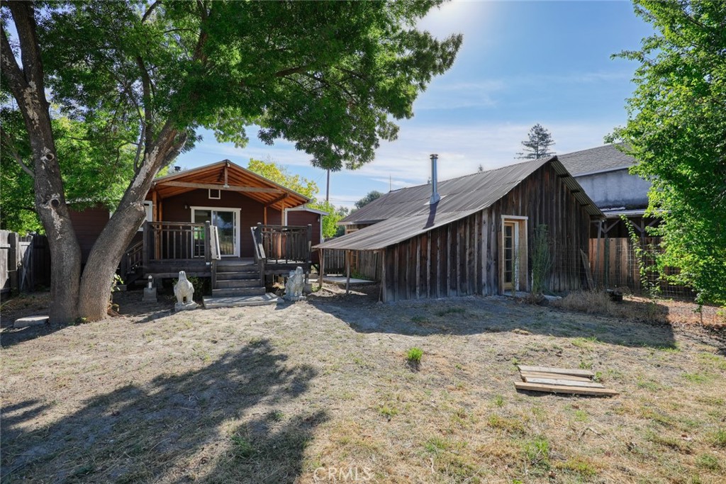 9695 Main Property Photo 28