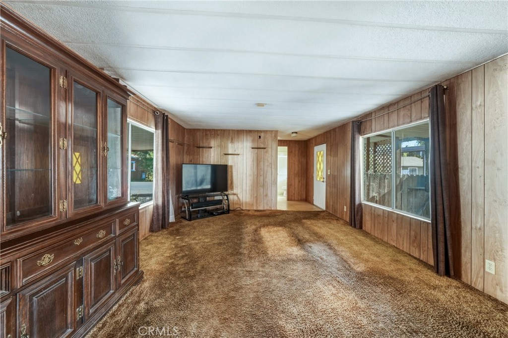 5330 Lakeshore 21 Property Photo 10