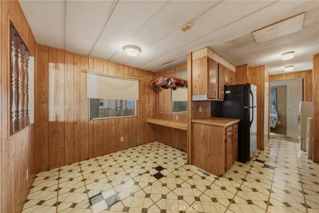5330 Lakeshore 21 Property Photo 14