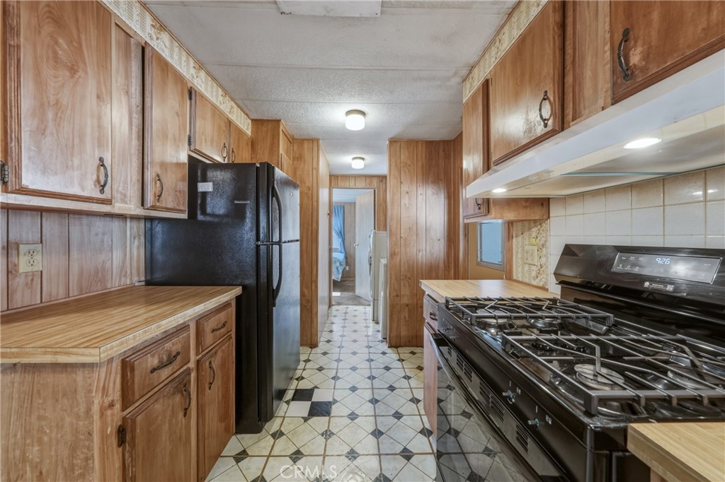 5330 Lakeshore 21 Property Photo 15