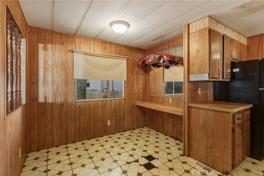 5330 Lakeshore 21 Property Photo 19