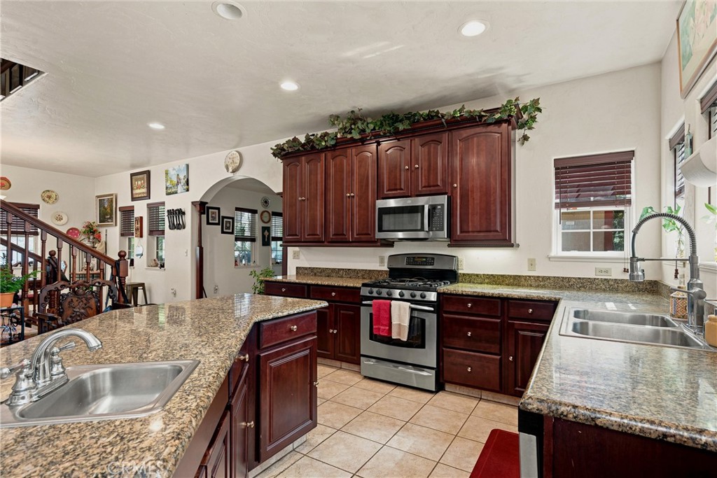 8914 Soda Bay Property Photo 7