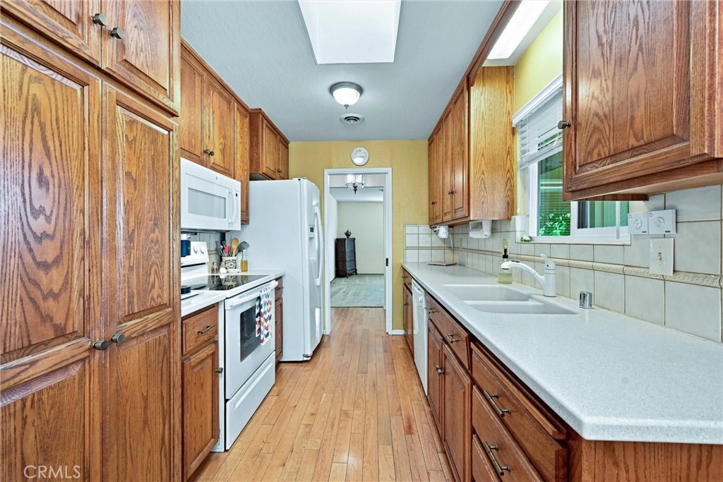 125 16th Property Photo 14