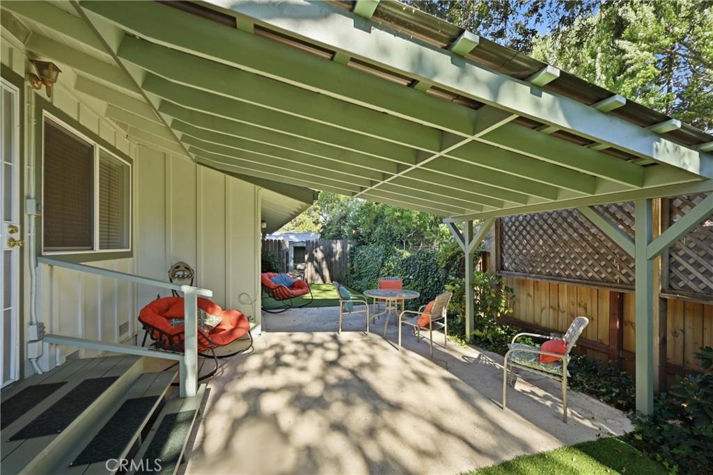 125 16th Property Photo 23