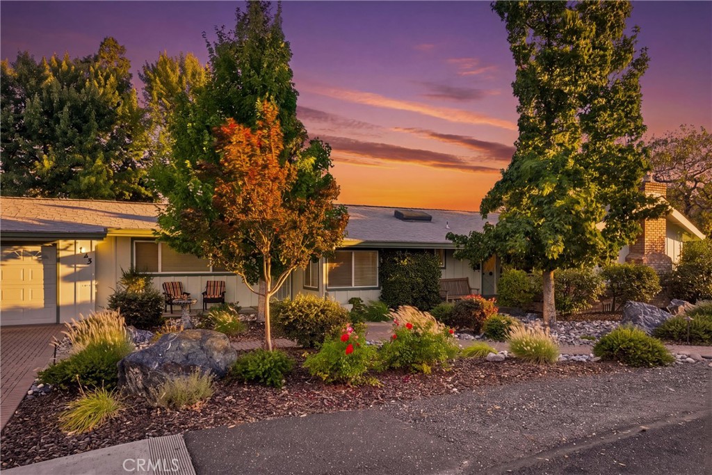 125 16th Property Photo 45