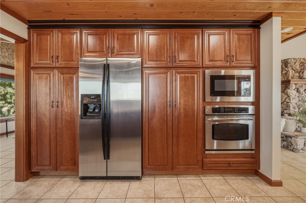 3774 Leal Drive Property Photo 11