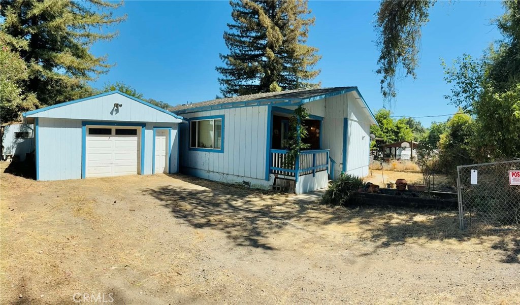 5805 Arden Property Photo 4