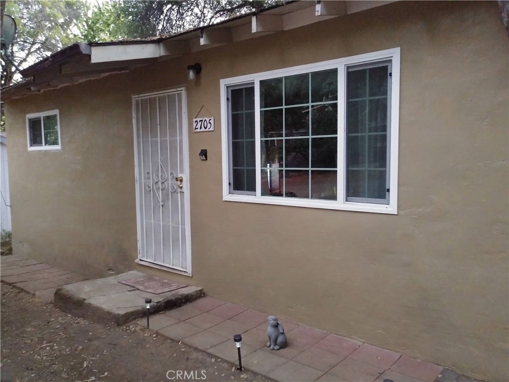 2705 Oakhurst Avenue Property Photo 1