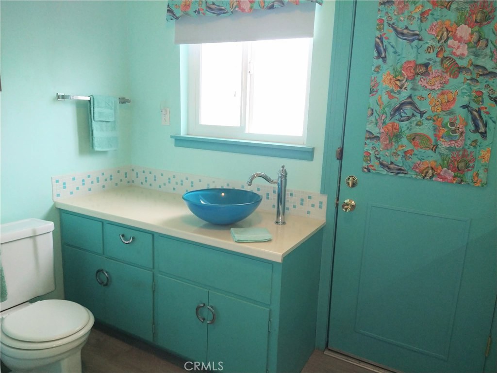 2705 Oakhurst Avenue Property Photo 7