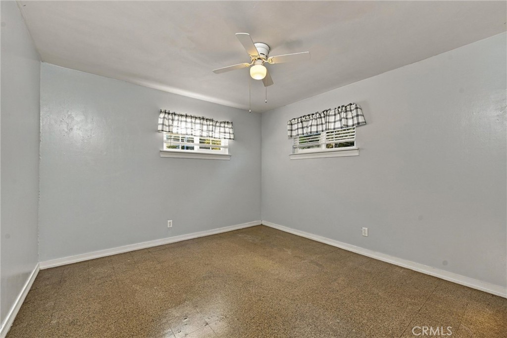2705 Oakhurst Avenue Property Photo 10