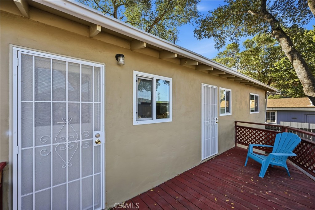 2705 Oakhurst Avenue Property Photo 11