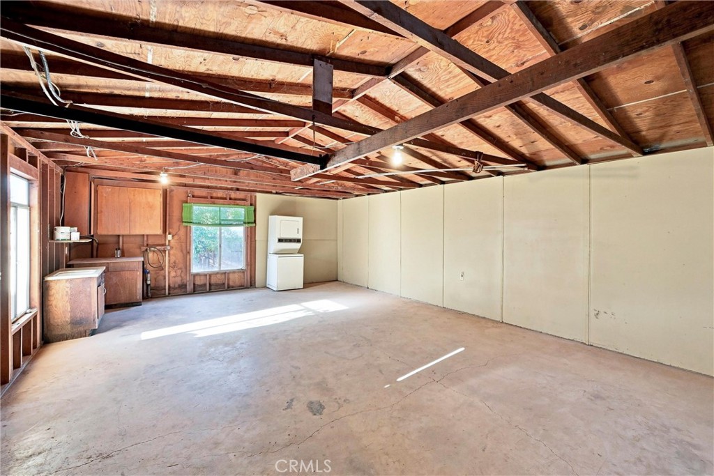 2705 Oakhurst Avenue Property Photo 14