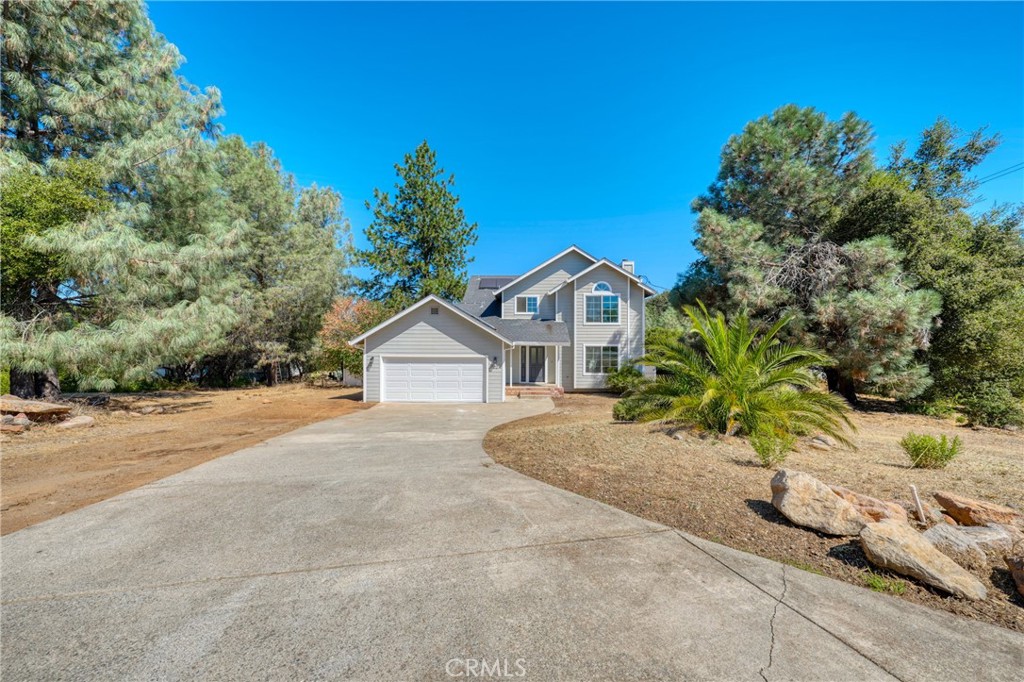 18027 N Shore Property Photo 1