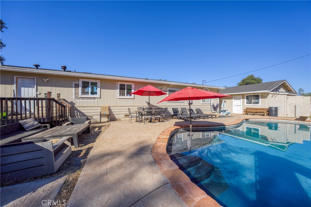 20766 Yankee Valley Property Photo 3