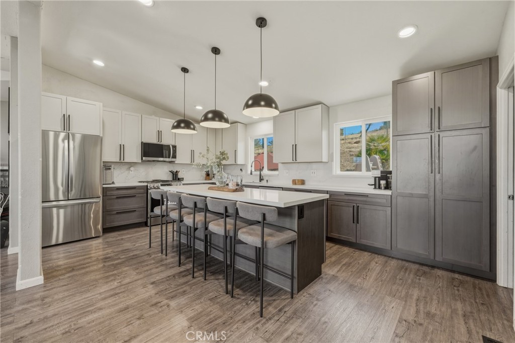 20766 Yankee Valley Property Photo 6