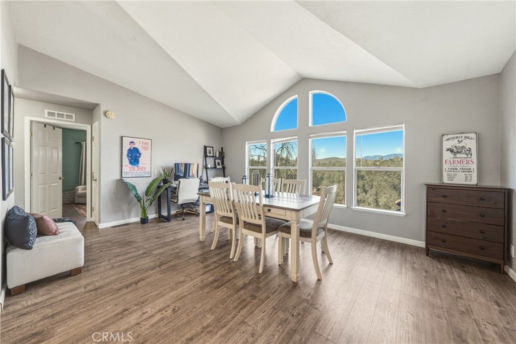 20766 Yankee Valley Property Photo 13