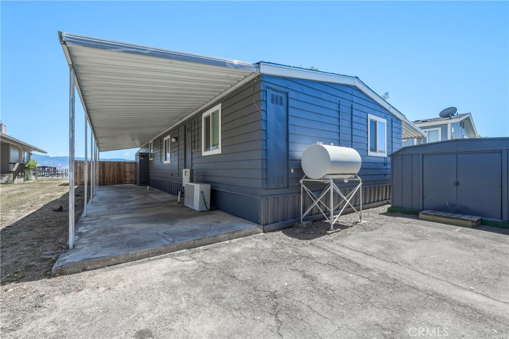 4356 Lakeshore Boulevard Property Photo 7