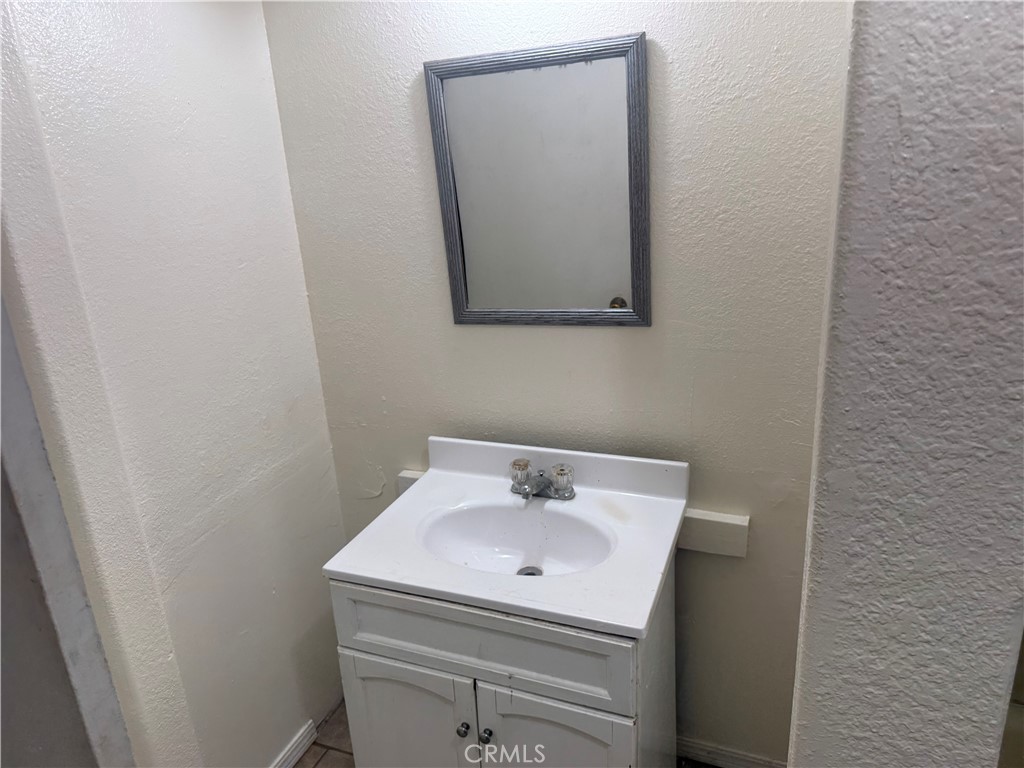 3640 Huntington Avenue Property Photo 6