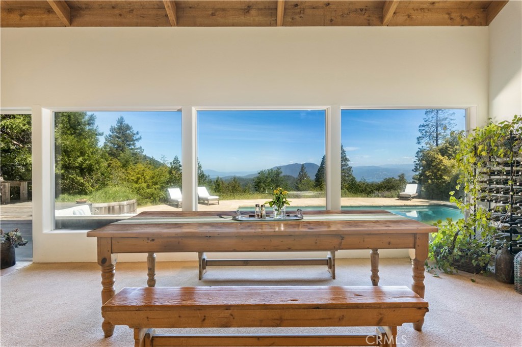 10401 Rosa Property Photo 6