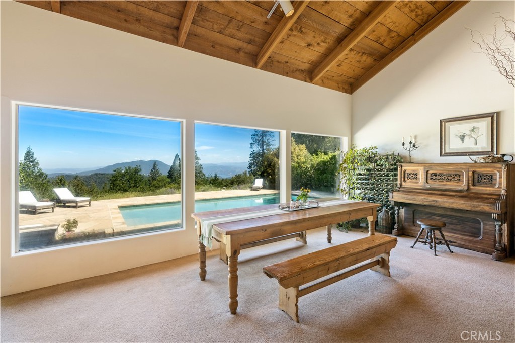 10401 Rosa Property Photo 10