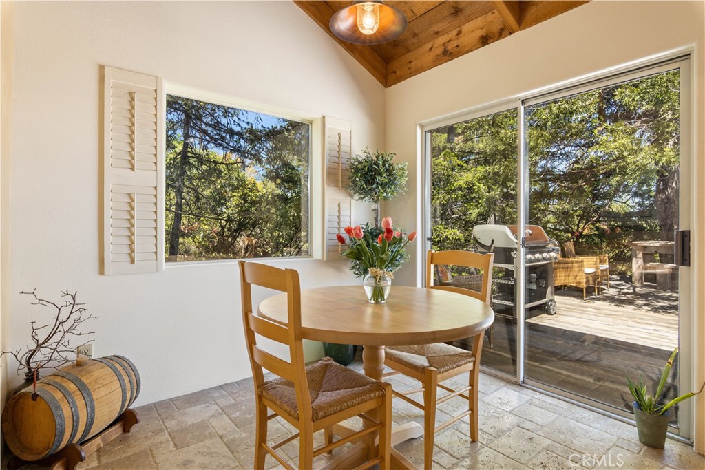 10401 Rosa Property Photo 17