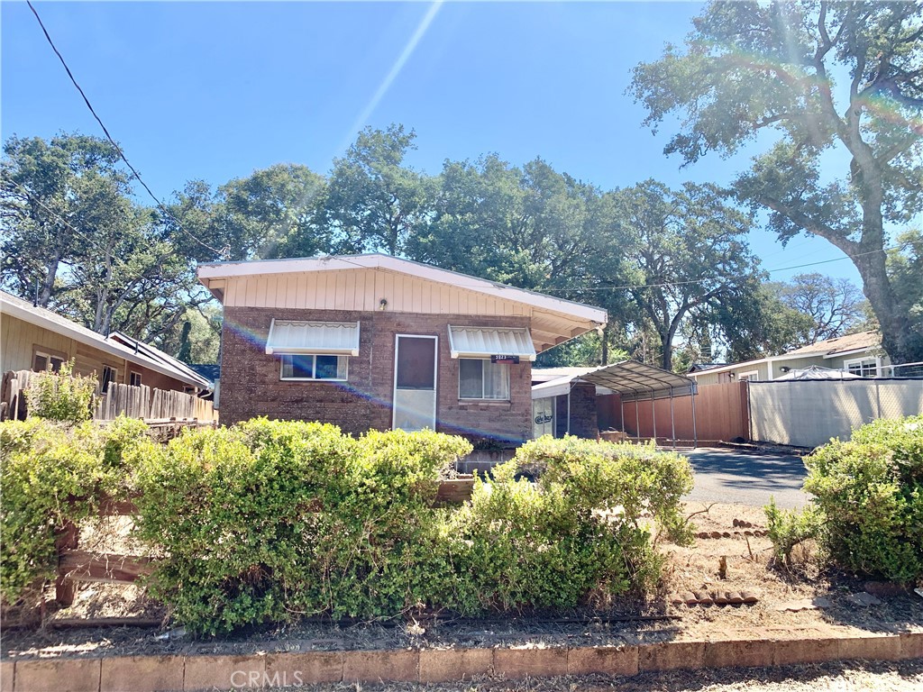 5823 Cottage Property Photo 1