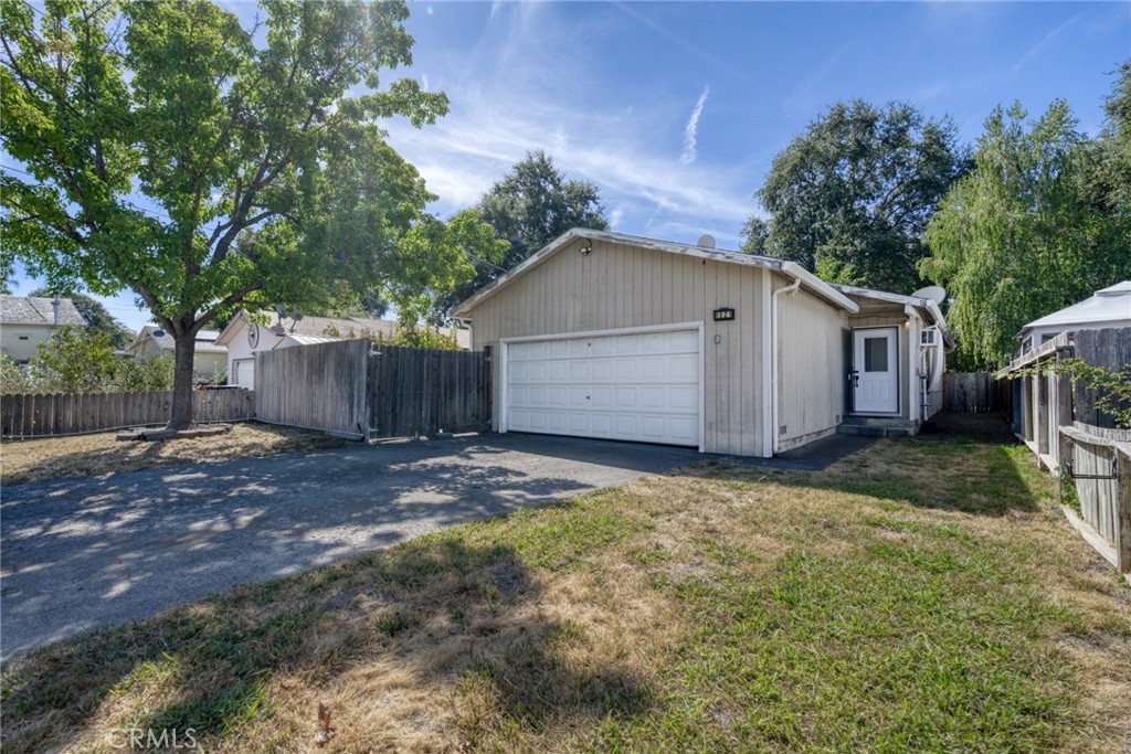 1021 2nd Street Property Photo 1