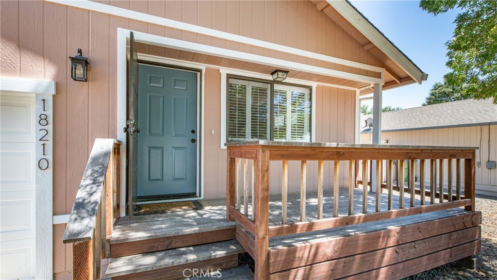 18210 Deer Hollow Road Property Photo 2