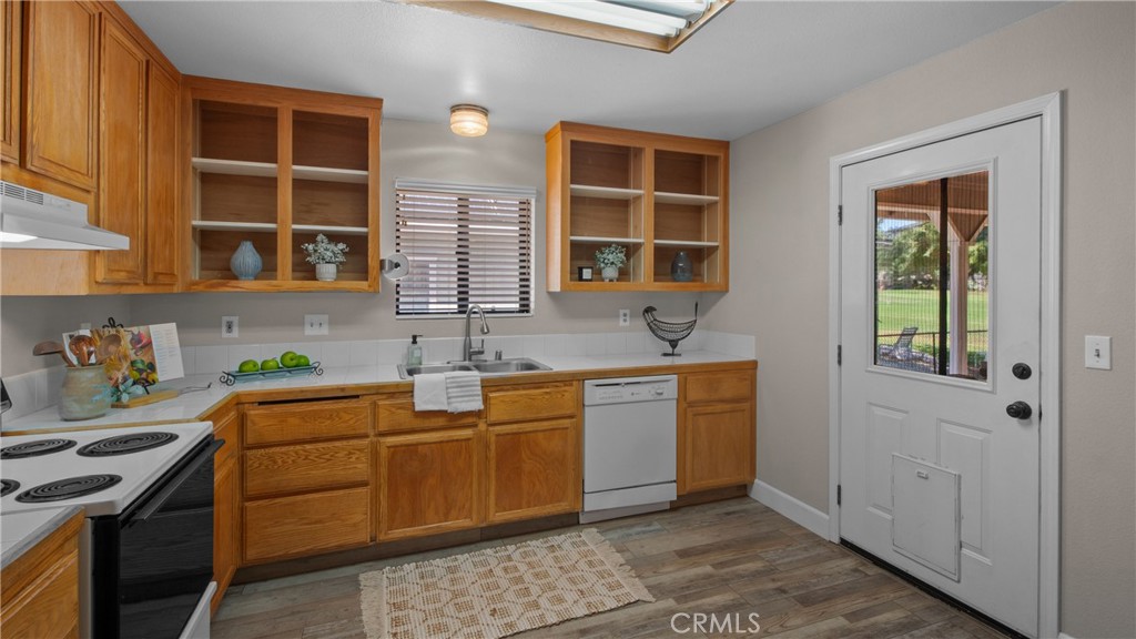 18210 Deer Hollow Road Property Photo 24