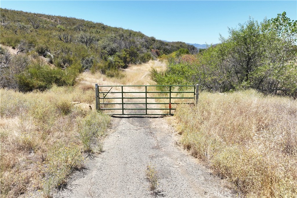 22433 Morgan Valley Property Photo 4