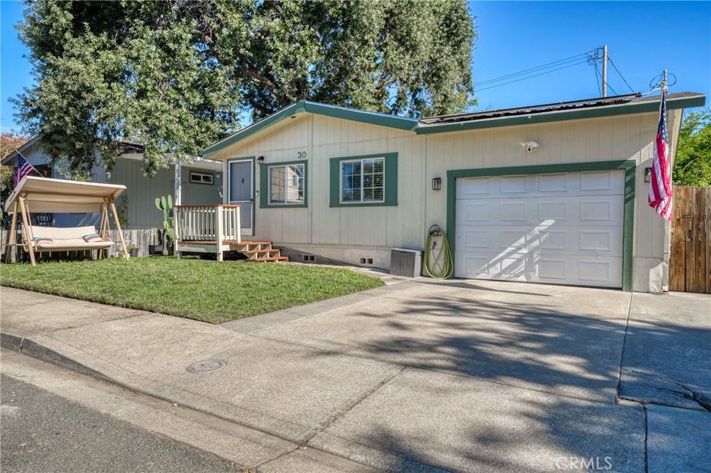 30 Helena Property Photo 3