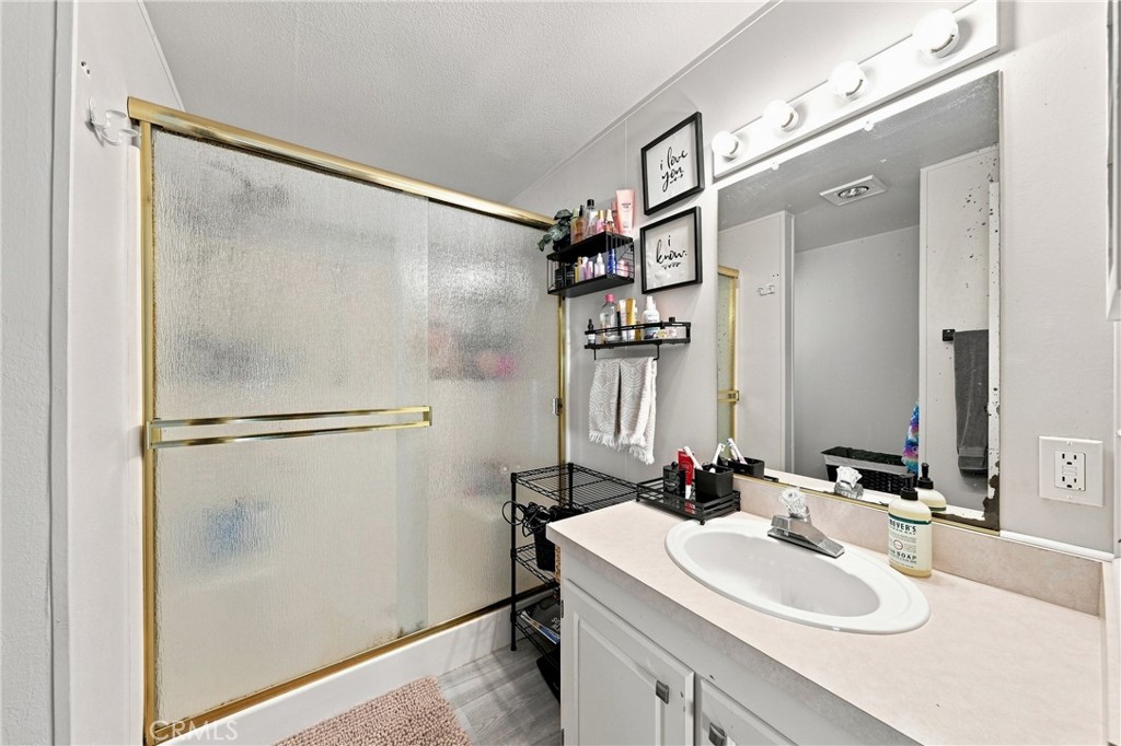 30 Helena Property Photo 28