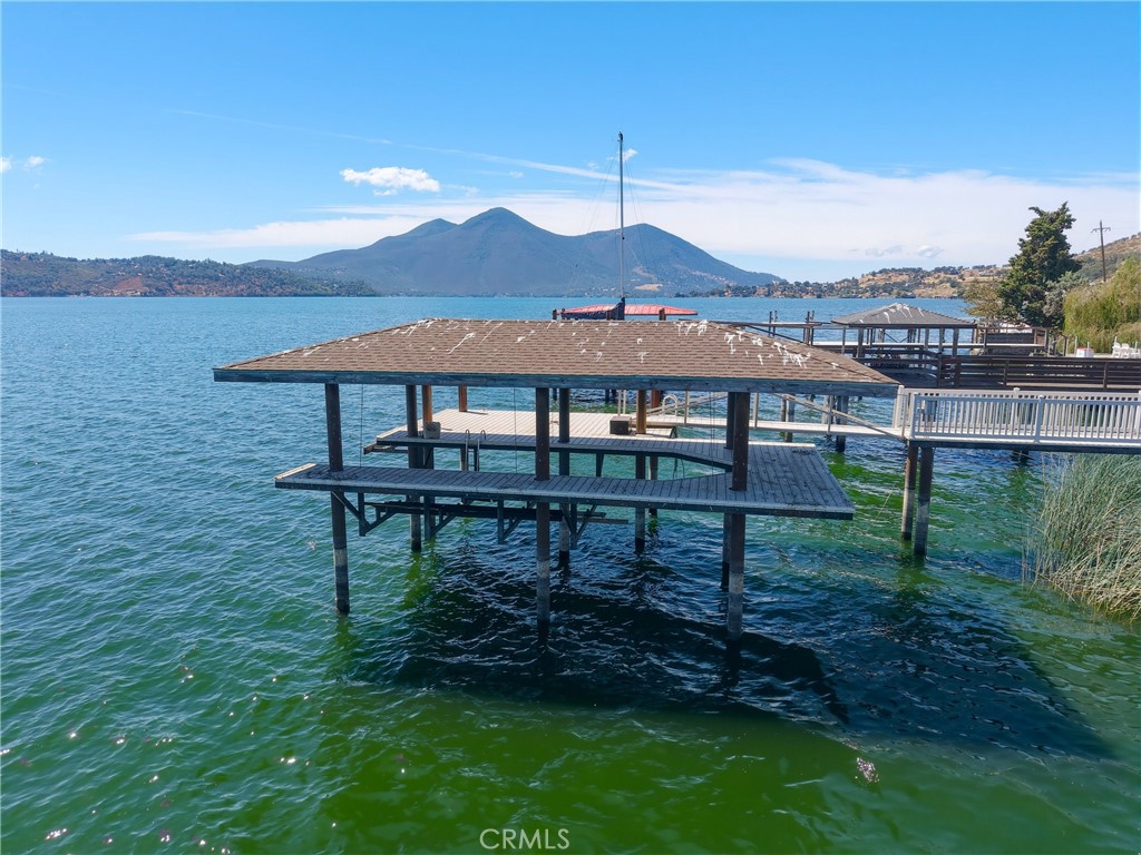 12915 Plumas Property Photo 6