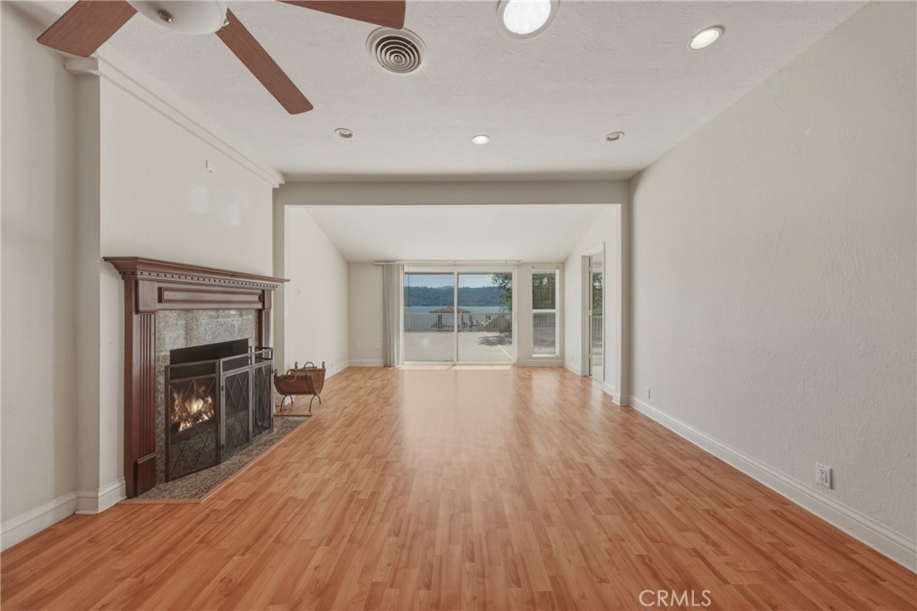 12915 Plumas Property Photo 31