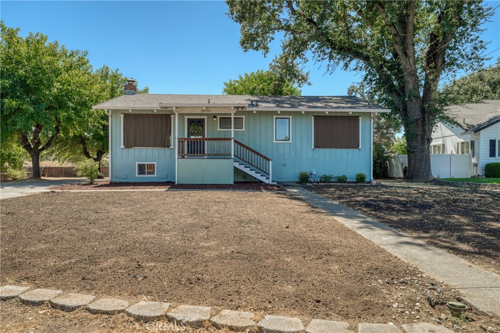 18791 Dove Court Property Photo 5