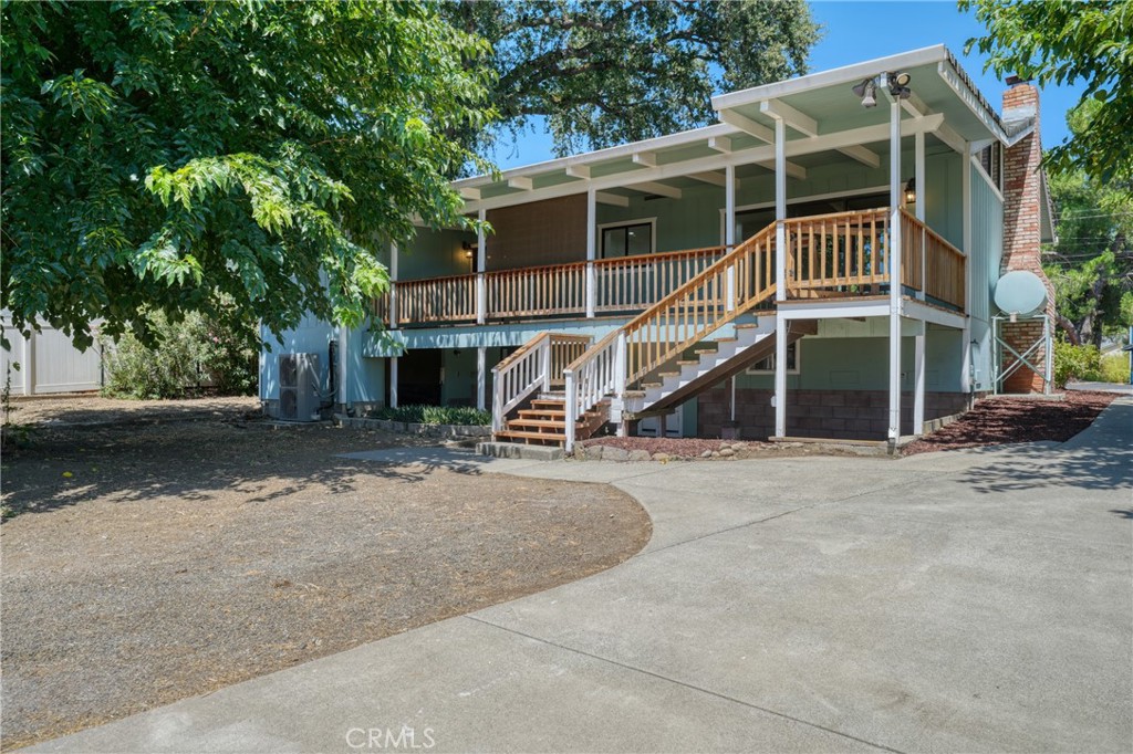 18791 Dove Court Property Photo 6
