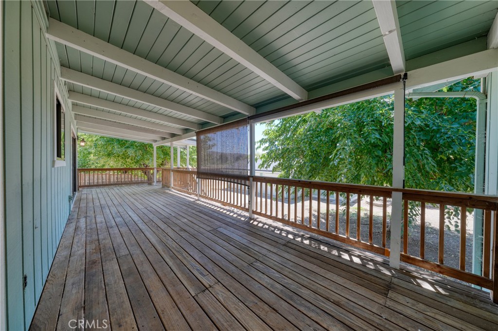 18791 Dove Court Property Photo 7