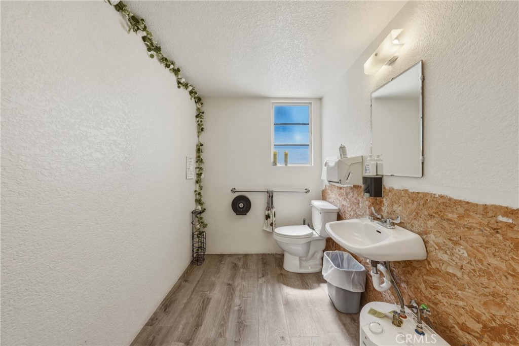 14420 Lakeshore Drive Property Photo 26