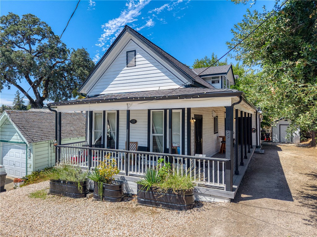 125 S Forbes Property Photo 1