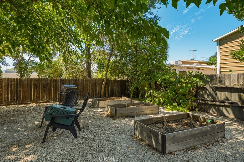 125 S Forbes Property Photo 33