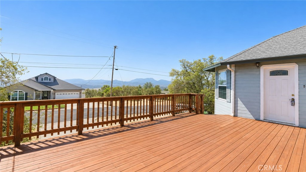 15852 Little Peak Road Property Photo 3