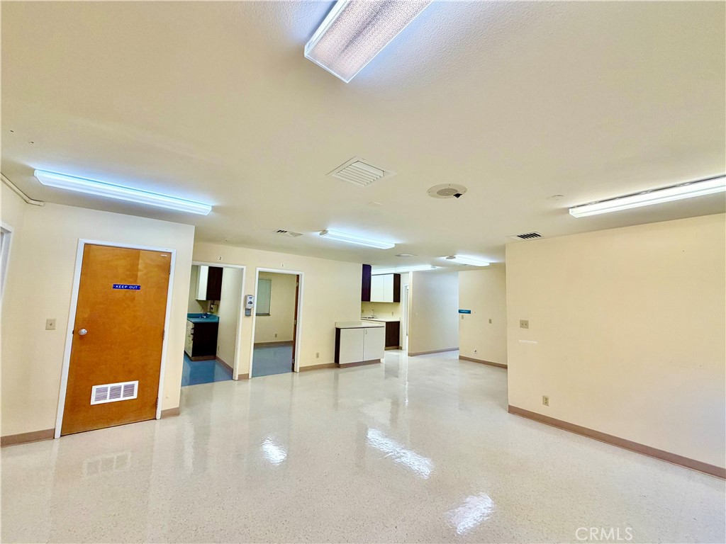 5180 Hill Road E Property Photo 24