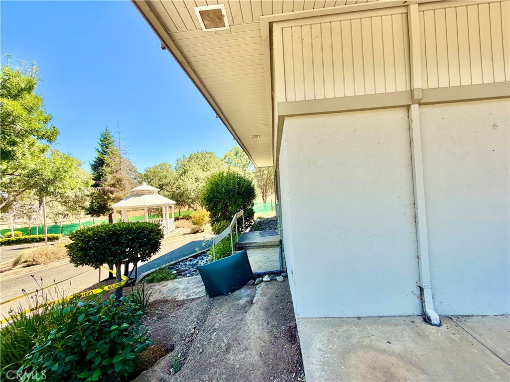 5180 Hill Road E Property Photo 28
